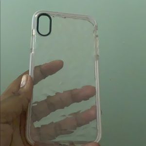 An Luxury Hybrid Crystal Case